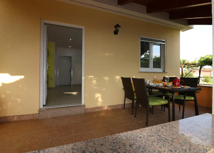 Melisa 8 Holiday home Porec